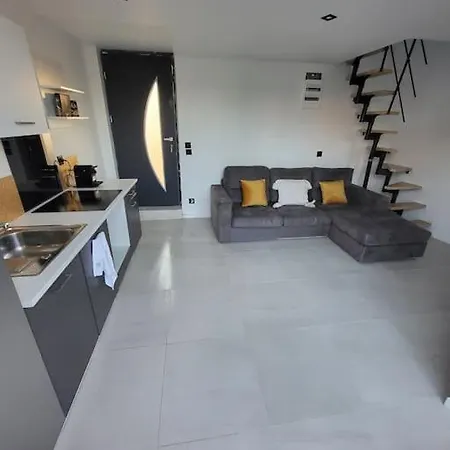 Maison Independante Avec Piscine Holiday home *