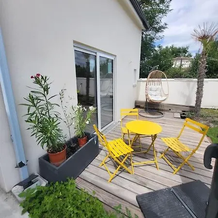 Maison Independante Avec Piscine Holiday home *